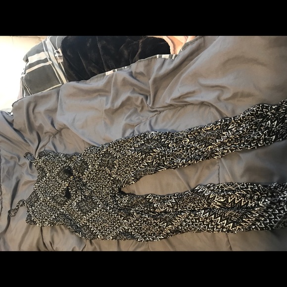 Aeropostale Romper - Picture 2 of 2